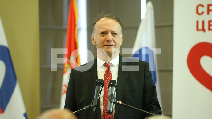 Prioritet vlast, ne EU put